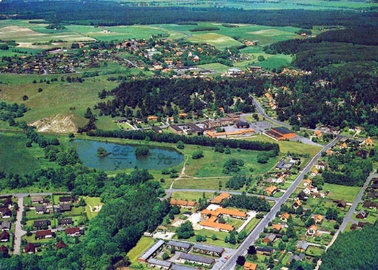 Flygfoto över Degeberga 1995-07-20.
