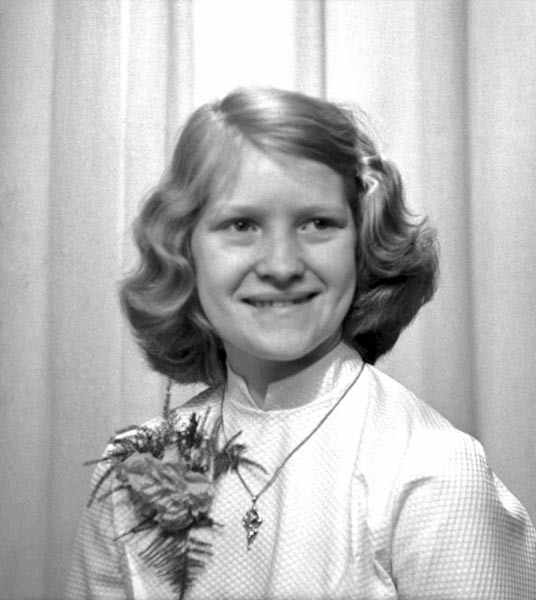Lena Lindblad g. Wrede, konfirmation år 1951.