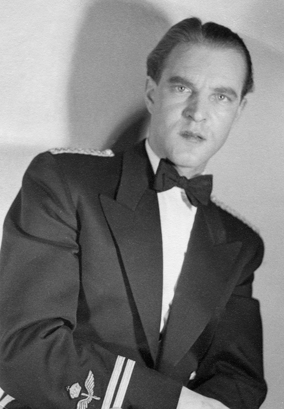 Charles Lindberg i teatern Svedenhjälms