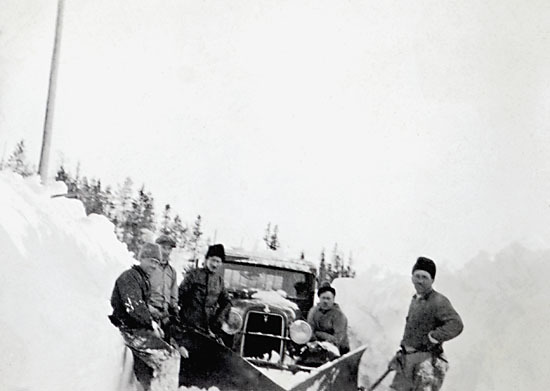 På Kultsjövägen 1936.