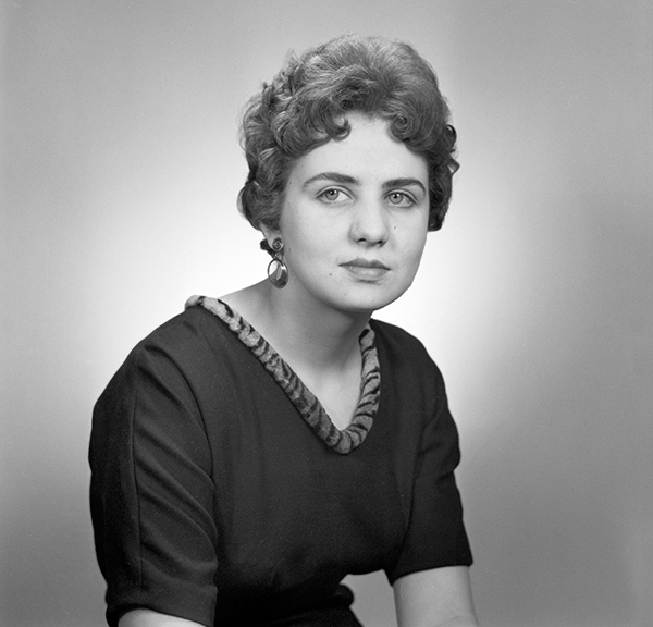 Irene Wolgner, Vilhelmina.