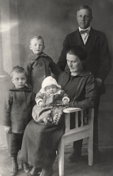 Familjen Jonsson bodde i Norra Lugnet, Fianberg.