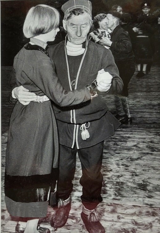 Dans vid bröllopet i Fatmomakke 1954