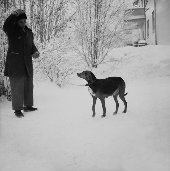 Bild av Kurt Fries med sin hund.