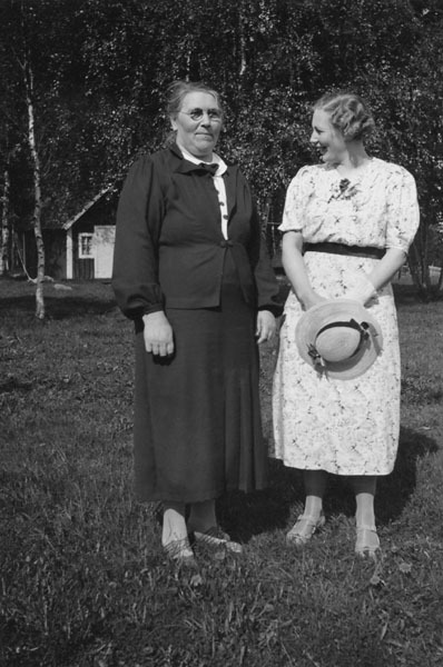 Mor och dotter Holmgren: