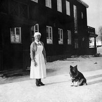 BO 00060.225 - Signe Danielsson med hund