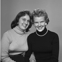 NY 202504b. - Ulla Wahlström och Stina Berggren.