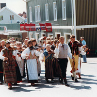 BO 00038.240 - Spelmän på väg uppför Storgatan