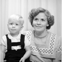 NY 004586 - Mor och son Alf och Anna-Lisa Enbom.