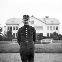 JL 00411 - John Lindgren i uniform