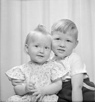 Ann-Kristin och Åke Valter Almroth, Vilhelmina