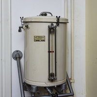 Uppsamlings-/förvaringstank för destillerat vatten, Sievert