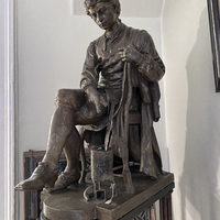 Scheele, kopia av John Börjesons staty på Floras kulle, Humlegården, Stockholm
