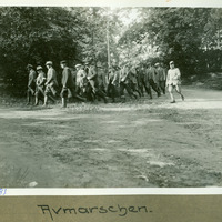 194-081 - Avmarschen