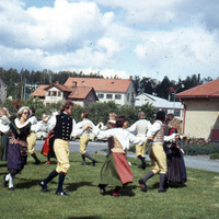 472-188 - Folkdans vid Ågården