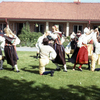 472-190 - Folkdans vid Ågården