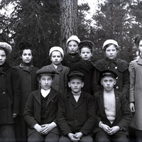 471-080 - Gruppfoto av barn