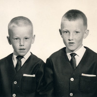 518-307 - Göran och Conny Sjölund