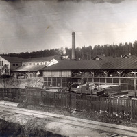 275-1589 - Linde Maskin- och Snickeri AB:s fabrik