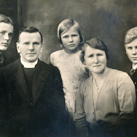 492-155 - Missionärsfamiljen J.Persson
