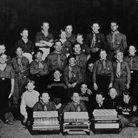 469-076 - Gruppbild av NTO-scouter