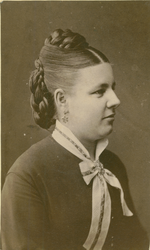 Fröken Clara Lindqvist.