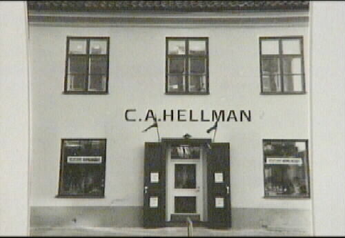 C.A. Hellman, entrén mot Storgatan