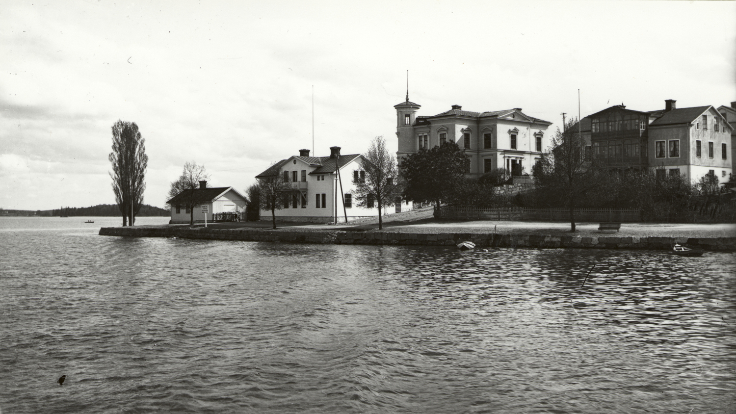 Foto från båt mot Hörngården och Kungsberget 1.