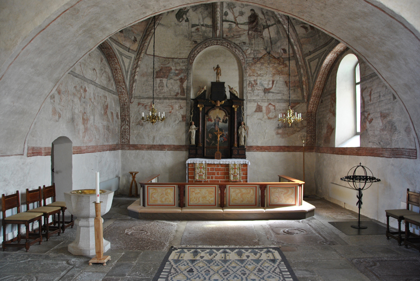 Tuna kyrka, interiör, långhus med altare, altar...