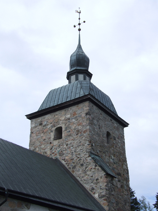 Gåsinge kyrkan, kyrkans torn från nordost.