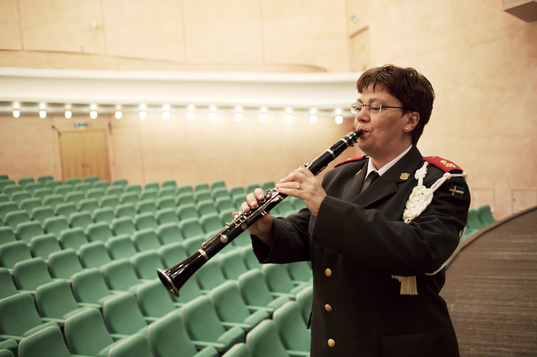 Annalena Karlsson med klarinett på Culturums sc...
