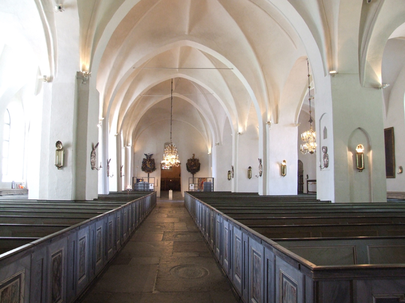 S:t Nicolai kyrka, interiör, långhuset från ost.