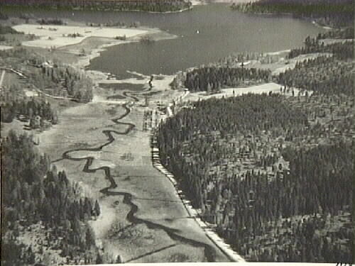 Deltadelning vid Lännasjön i Länna år 1949