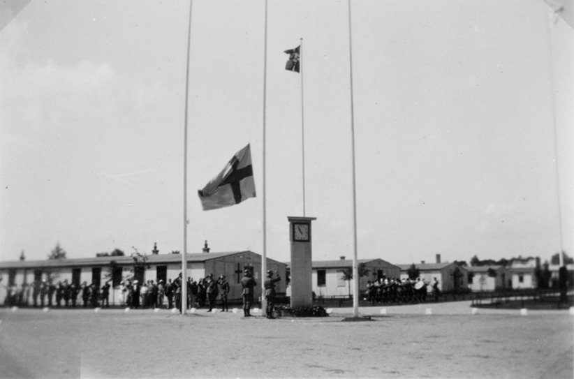 Olympiska invigningen 31/7 1936. Svenska flagga...