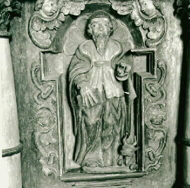 Skulptur på predikstolens korg från 1600-talets...