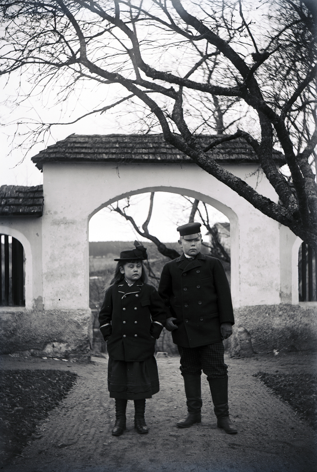 Syskonen Helene (1886-1908) och Carl Åkerhielm ...