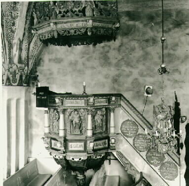 Predikstolen i Vrena kyrka år 1943 - kyrkans pr...