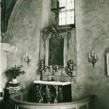 Altaret i Vrena kyrka år 1943.