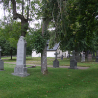 SLM D10-363 - Bärbo kyrka, kyrkogården öster om kyrkan