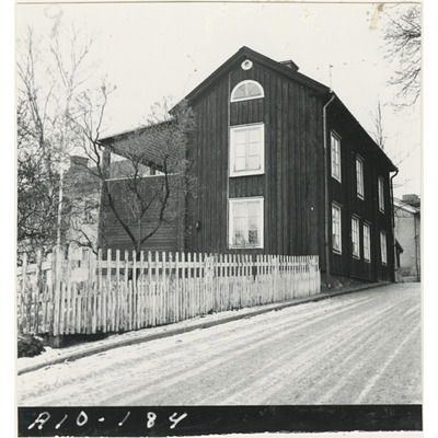SLM A10-184 - Hus nummer 1, södra fasaden