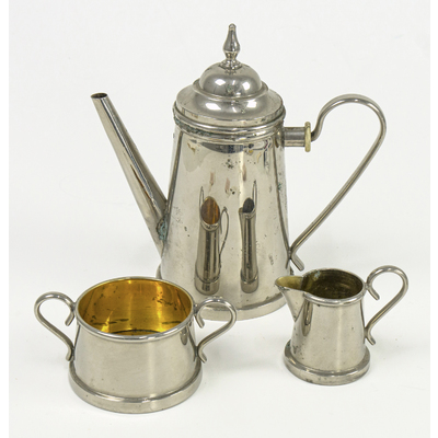 SLM 52926, 52927, 52928 - Leksak, kaffeservis av nickel, kanna, gräddkanna och sockerskål, tidigt 1900-tal