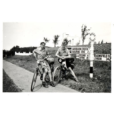 SLM P2021-0108 - Karl Grunewald (1921-2016) på cykelsemester genom Europa 1938