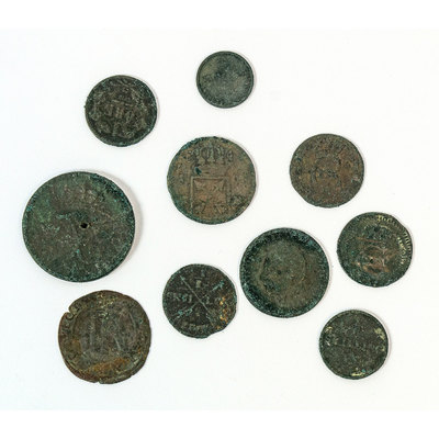 SLM 59068 1-10 - Myntsamling, tio mynt, främst 1700-tal och 1800-tal