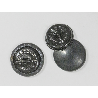 SLM 58690, 58691 - Knappset, metalldelar för att tillverka klädda knappar, från Sundby sjukhus