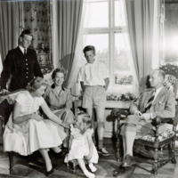 SLM P10-897 - Familjen Mörner år 1955