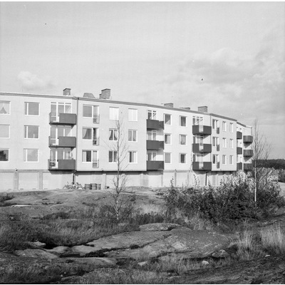 SLM POR58-5732 - Atomhuset, Östra Bergsgatan 24 i Nyköping 1958