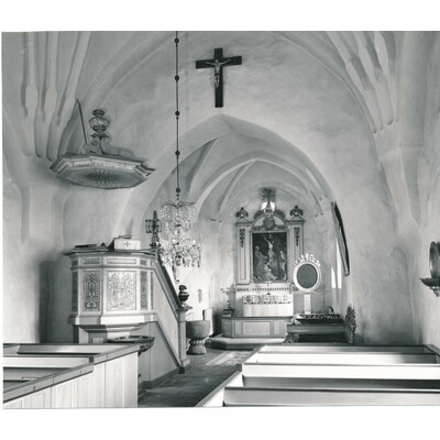 SLM M010693 - Kor och predikstol i Kattnäs kyrka