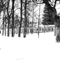 SLM Ö355 - Trädgårdsmuren vintertid vid Ökna säteri i Floda socken