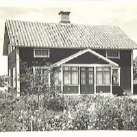 SLM M015239 - Hus och trädgård i Tveta, Öja socken