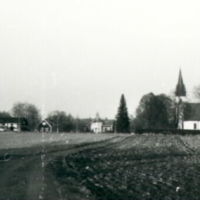 SLM S88-82-29 - Vy från söder, Frustuna kyrka